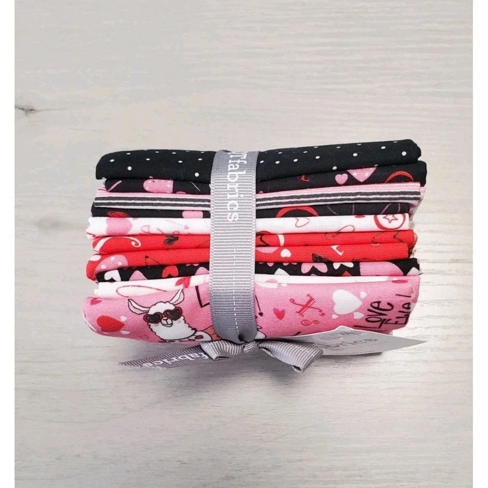 QT Fabrics 10Pcs Love Ewe Llama Valentine's Day Cotton Fabric Fat Quarter Bundle
